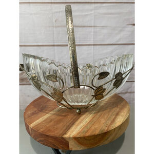 Vintage Centerpiece Fruit Bowl Basket